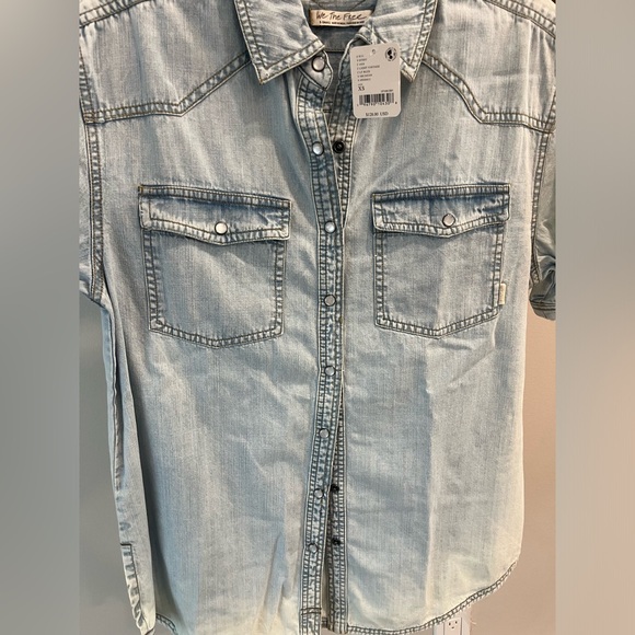 We The Free/Free People Denim Shirt NWT - Picture 7 of 11